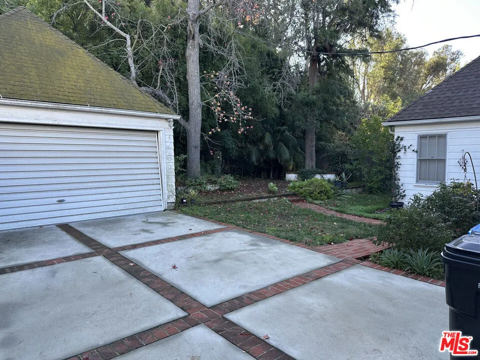 12752 Halkirk Street, Studio City, California 91604 home-pic-4